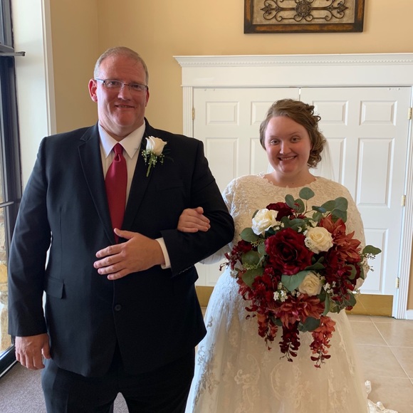 Mori Lee wedding dress - Picture 7 of 13